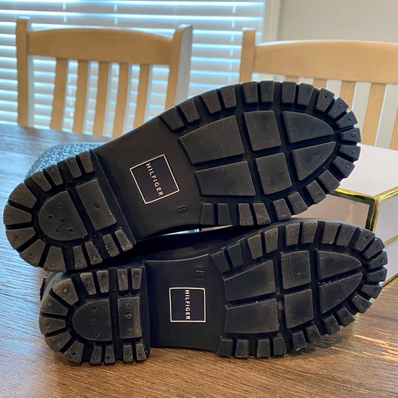 Tommy Hilfiger Navy Rain Boots size 8 - Picture 4 of 6